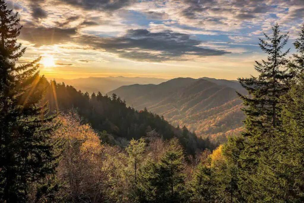 Breathtaking Views Of The Smokies, 3 Mins To Gatlinburg Villa Ngoại thất bức ảnh