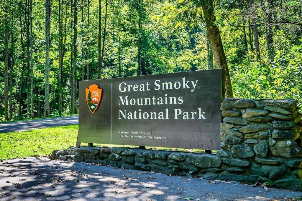 Breathtaking Views Of The Smokies, 3 Mins To Gatlinburg Villa Ngoại thất bức ảnh